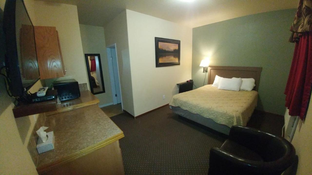 Sagebrush Inn & Suites Broadus ภายนอก รูปภาพ