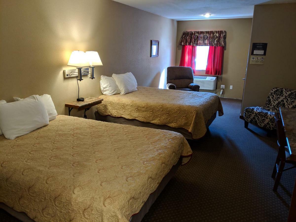 Sagebrush Inn & Suites Broadus ภายนอก รูปภาพ