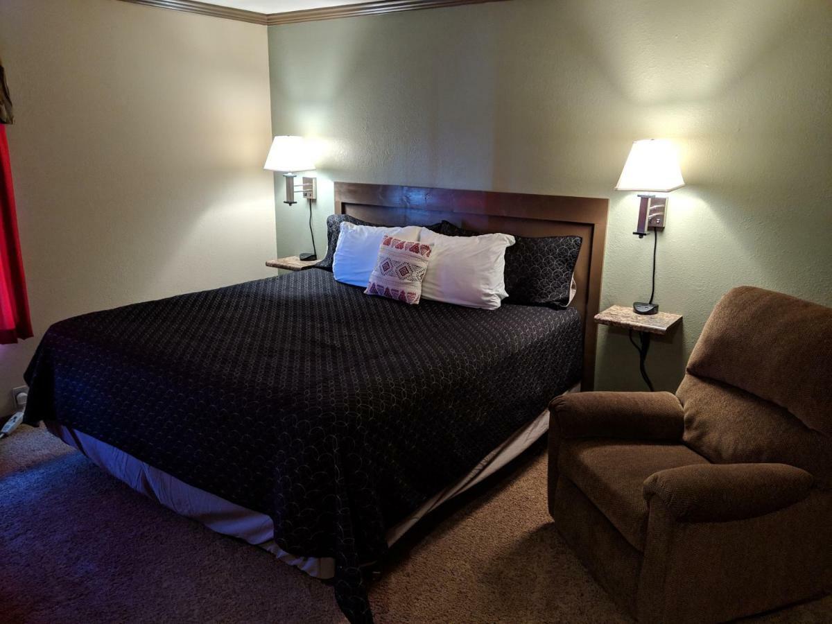 Sagebrush Inn & Suites Broadus ภายนอก รูปภาพ